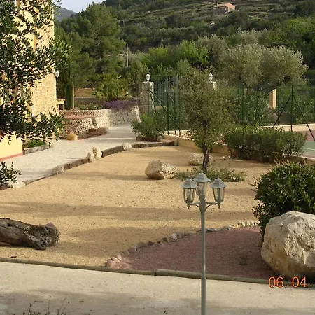 Ξενοδοχείο Lehmi 4*