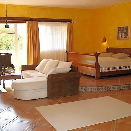 Hotel Lehmi Tarbena